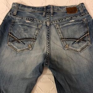 Buckle BKE Tyler Straight Jeans